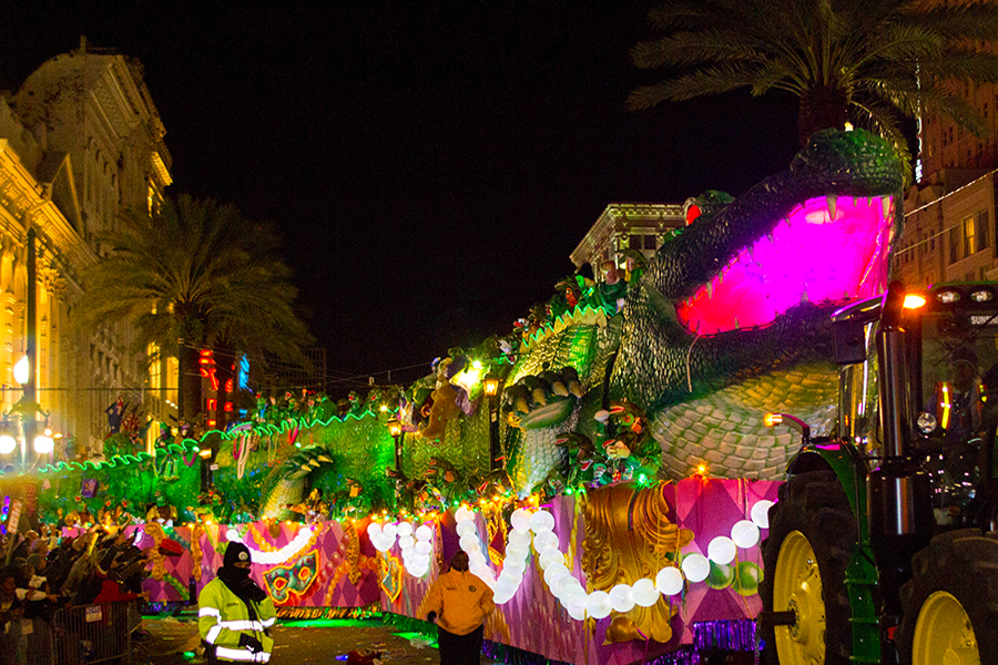 bacchus mardi gras floats