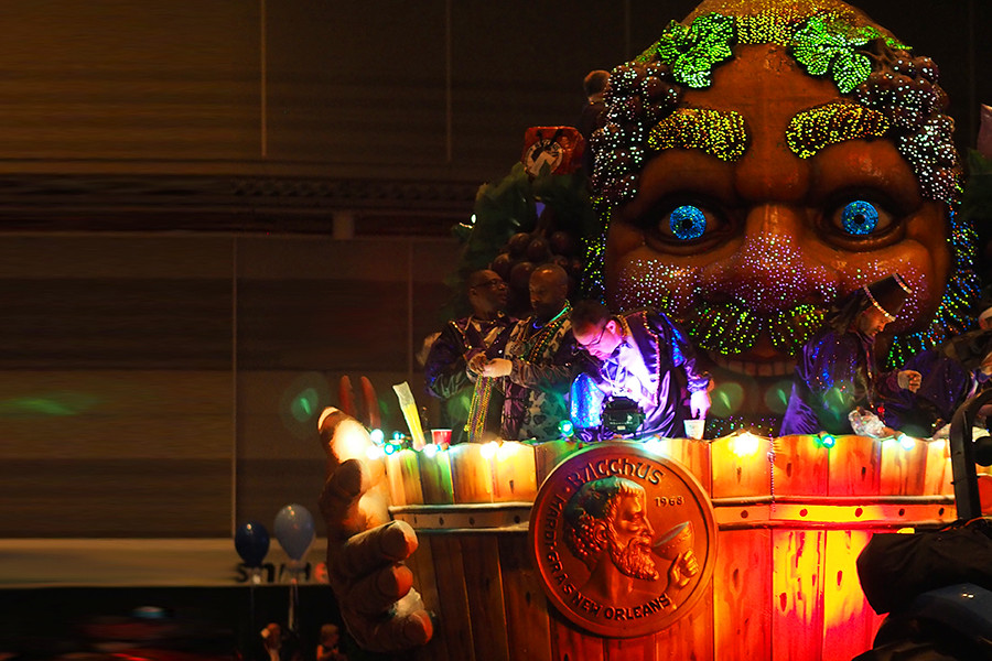 bacchus mardi gras floats